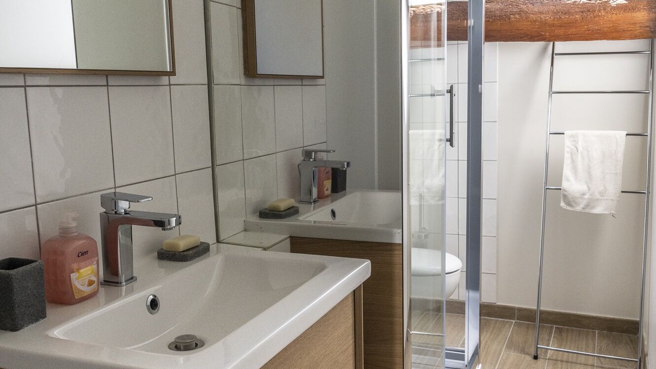 Photo of Bathroom in Asquins