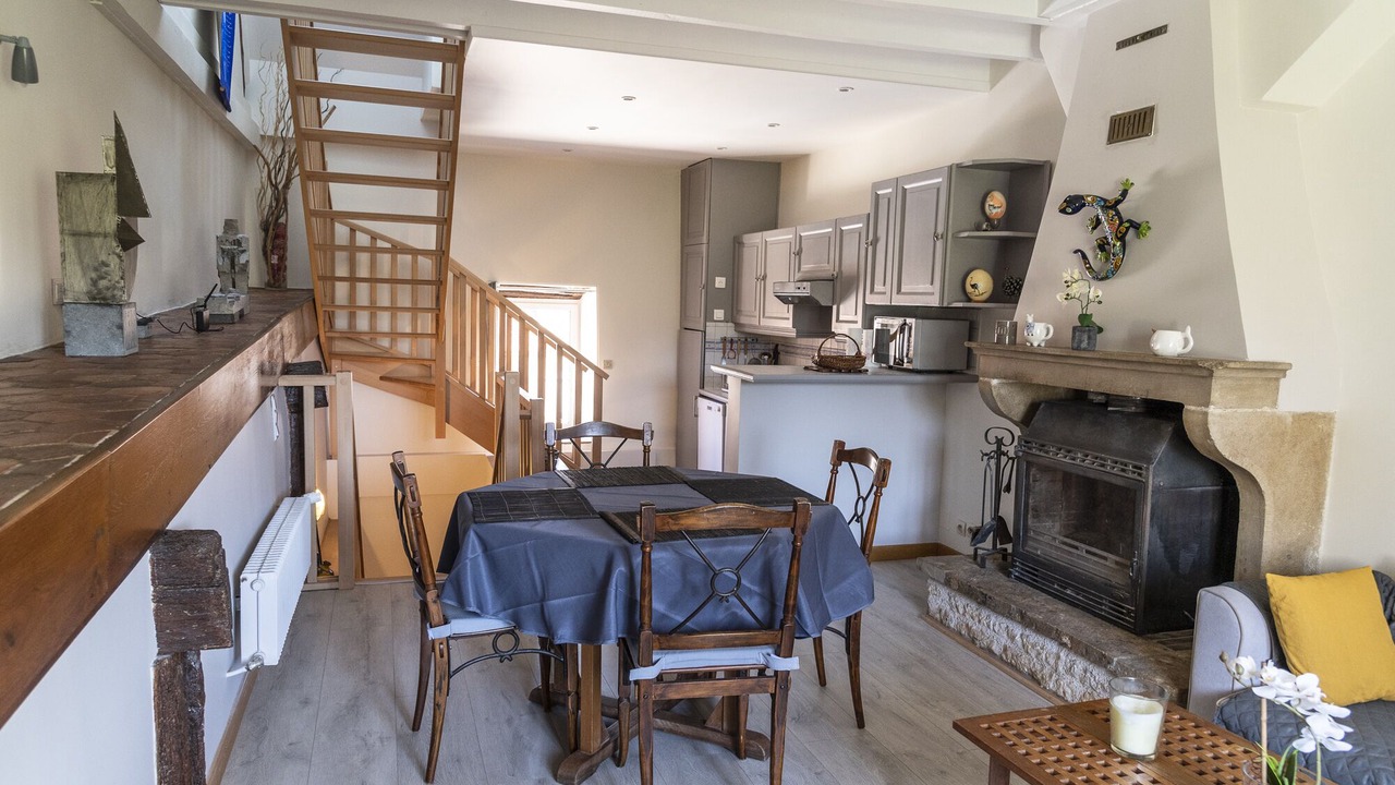 Photo of Others in Asquins