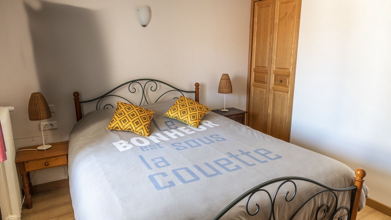 Photo of Bedroom in Asquins