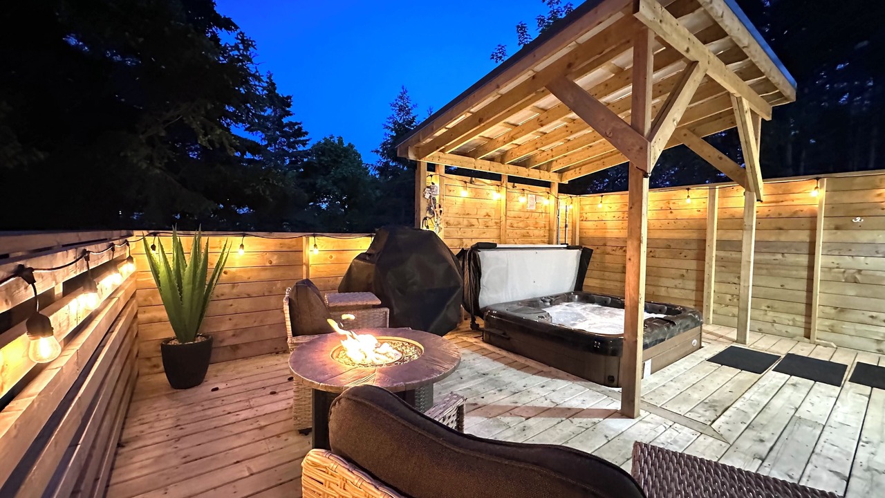 Photo of Patio Balcony in South River