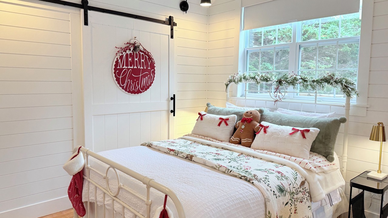 Photo of Bedroom in South River