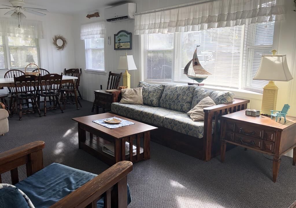 Photo of Livingroom in Beach Haven Gardens