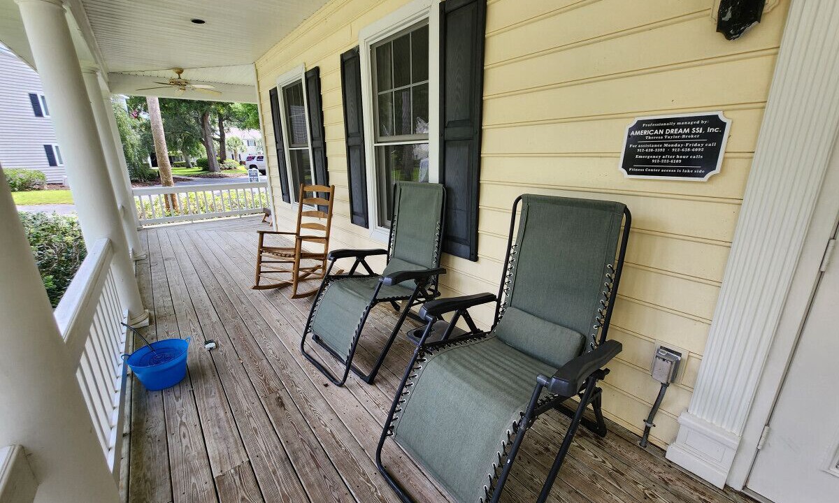 Photo of Patio Balcony in Demere Park