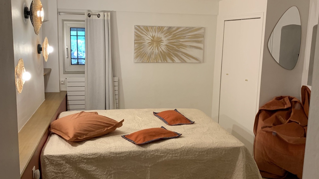 Photo of Bedroom in Ampus