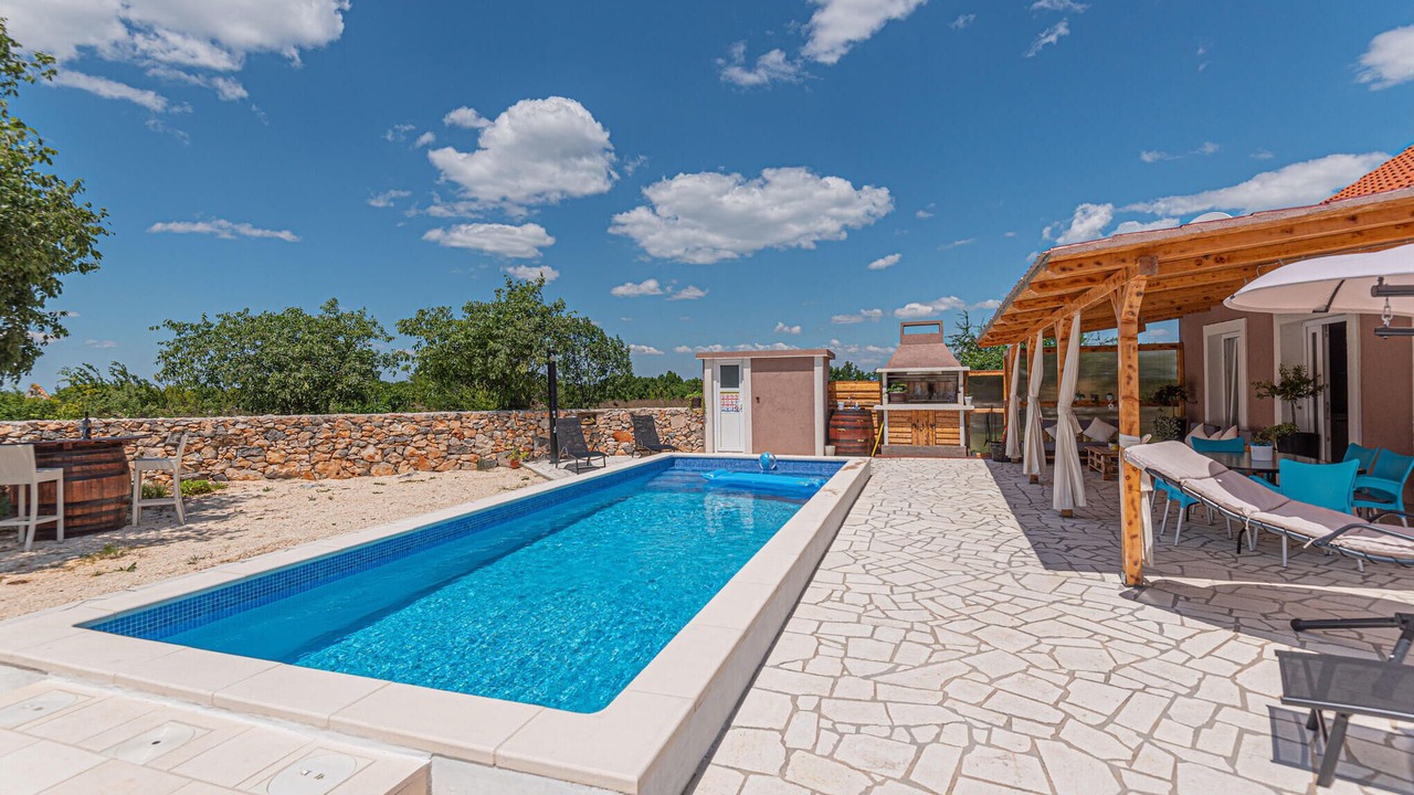 Photo of Outdoor in Drnis