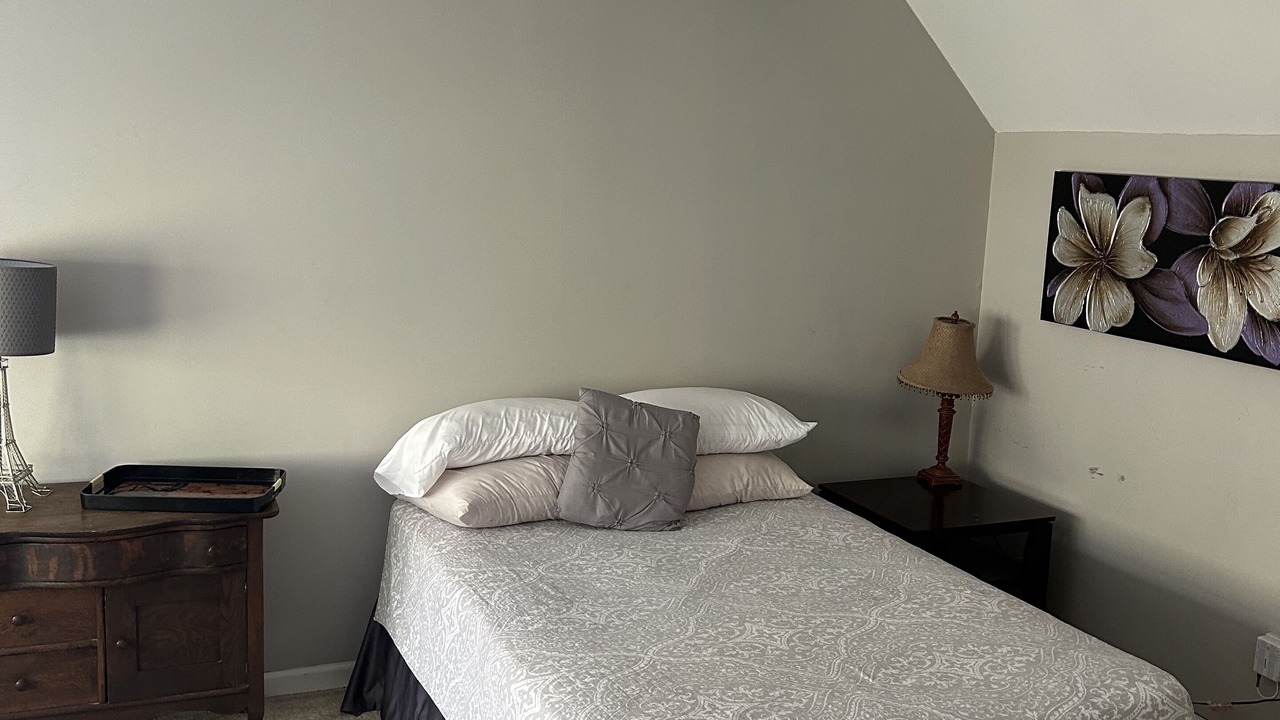 Photo of Bedroom in Apex