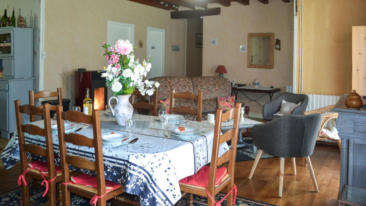 Photo of Bedroom in Biras
