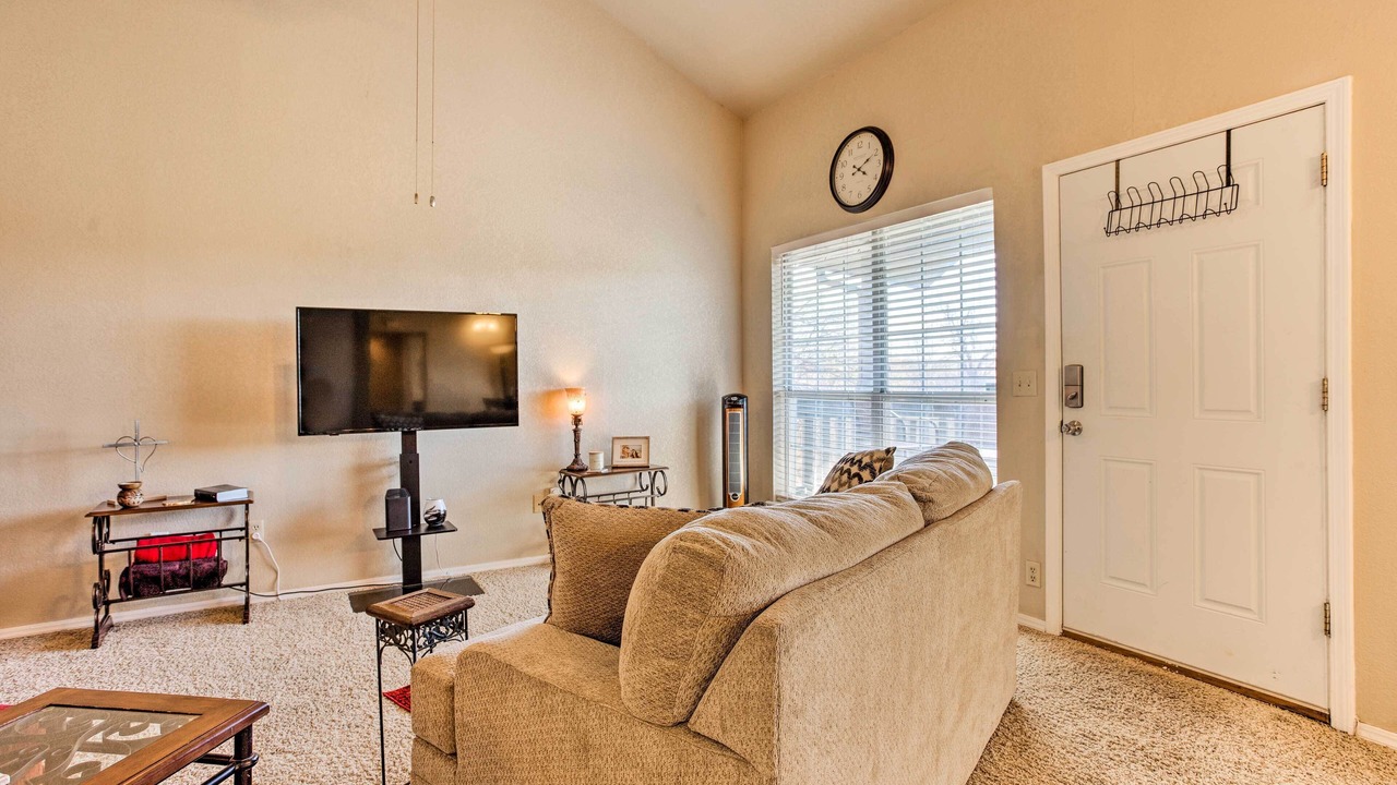 Photo of Livingroom in Oklahoma City