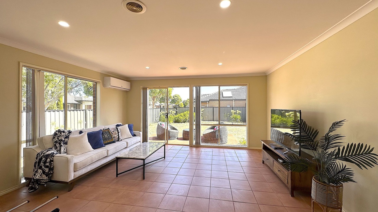 Photo of Livingroom in Point Cook