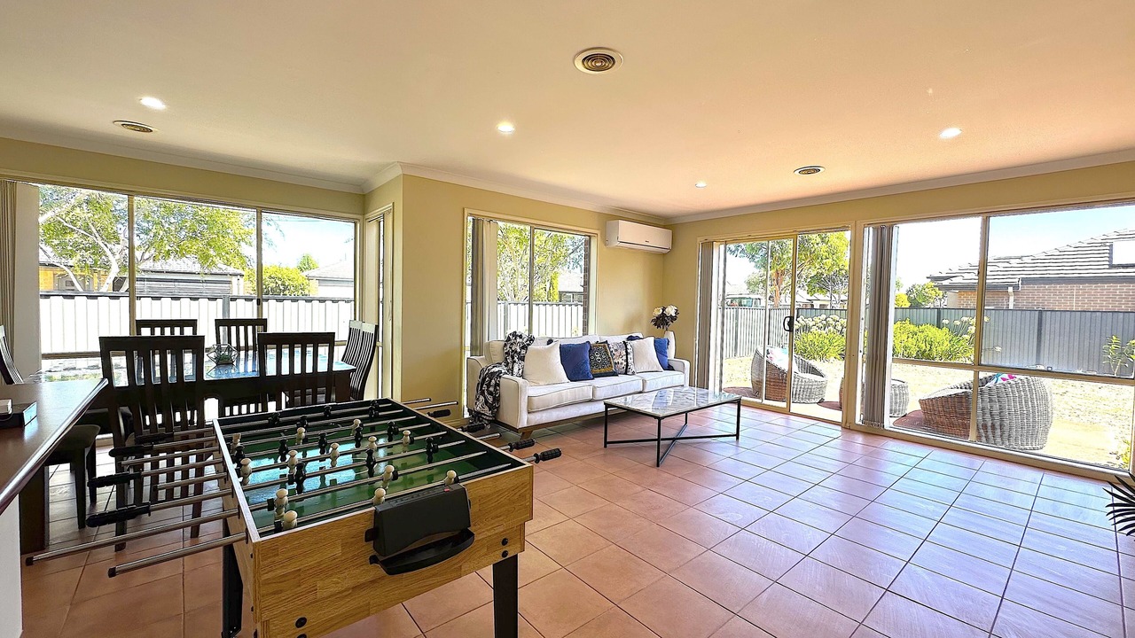 Photo of Livingroom in Point Cook