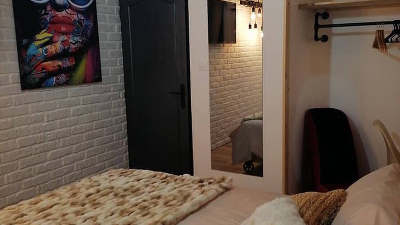 Photo of Bedroom in Calais