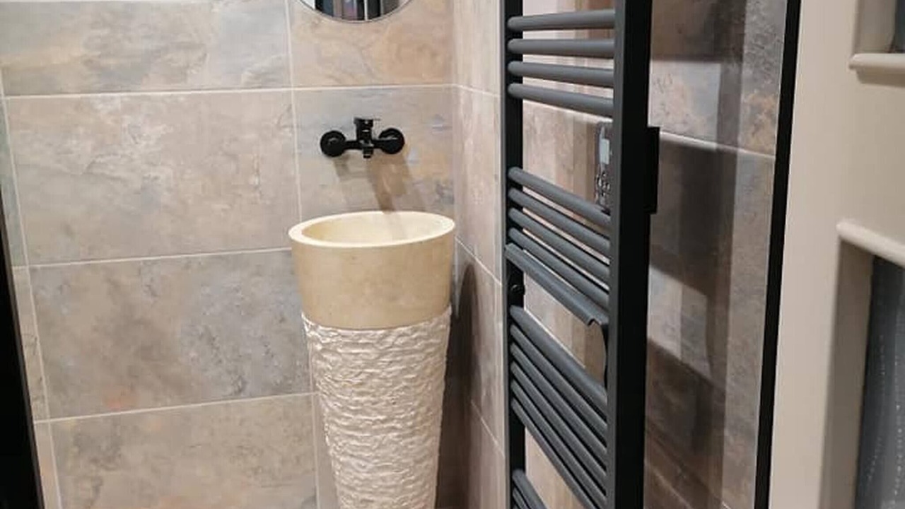 Photo of Bathroom in Calais