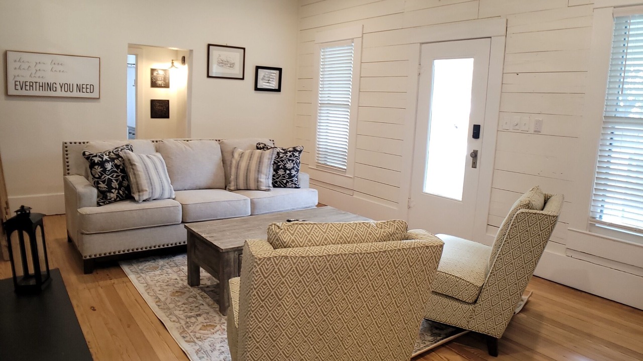 Photo of Livingroom in Liberty Hill