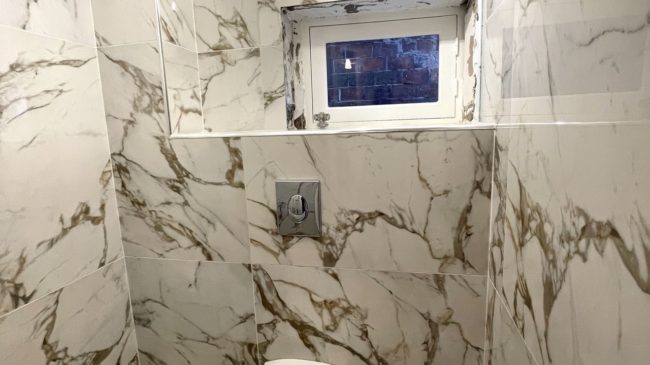 Photo of Bathroom in Villeneuve-sur-Yonne