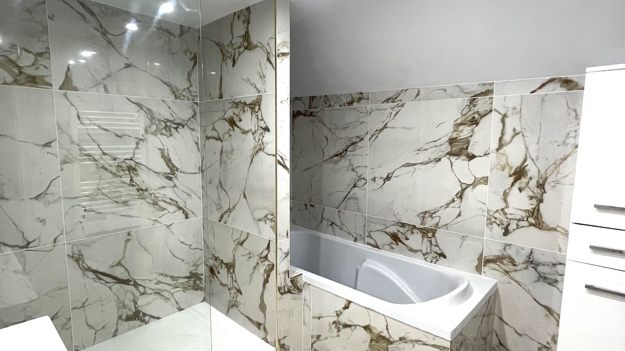 Photo of Bathroom in Villeneuve-sur-Yonne