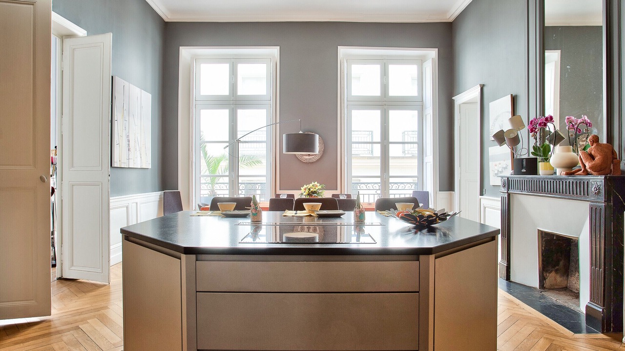 Photo of Others in Graslin - Commerce