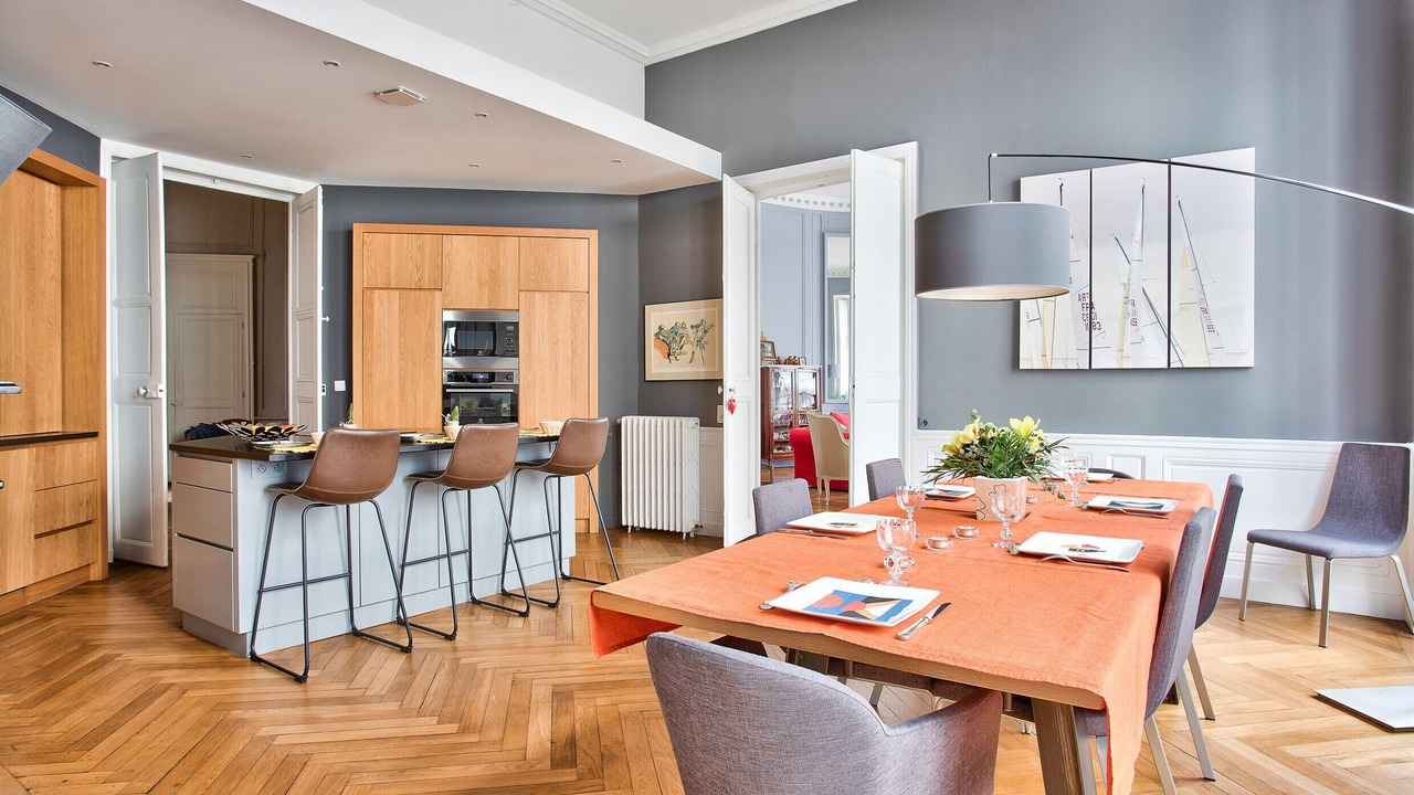 Photo of Others in Graslin - Commerce