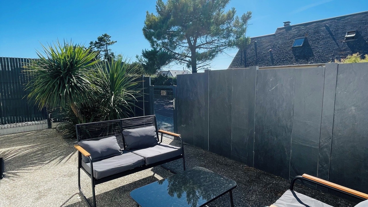 Photo of Patio Balcony in Blainville-sur-Mer