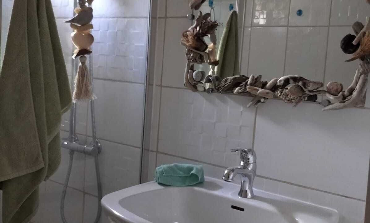 Photo of Bathroom in La Roche-en-Brenil