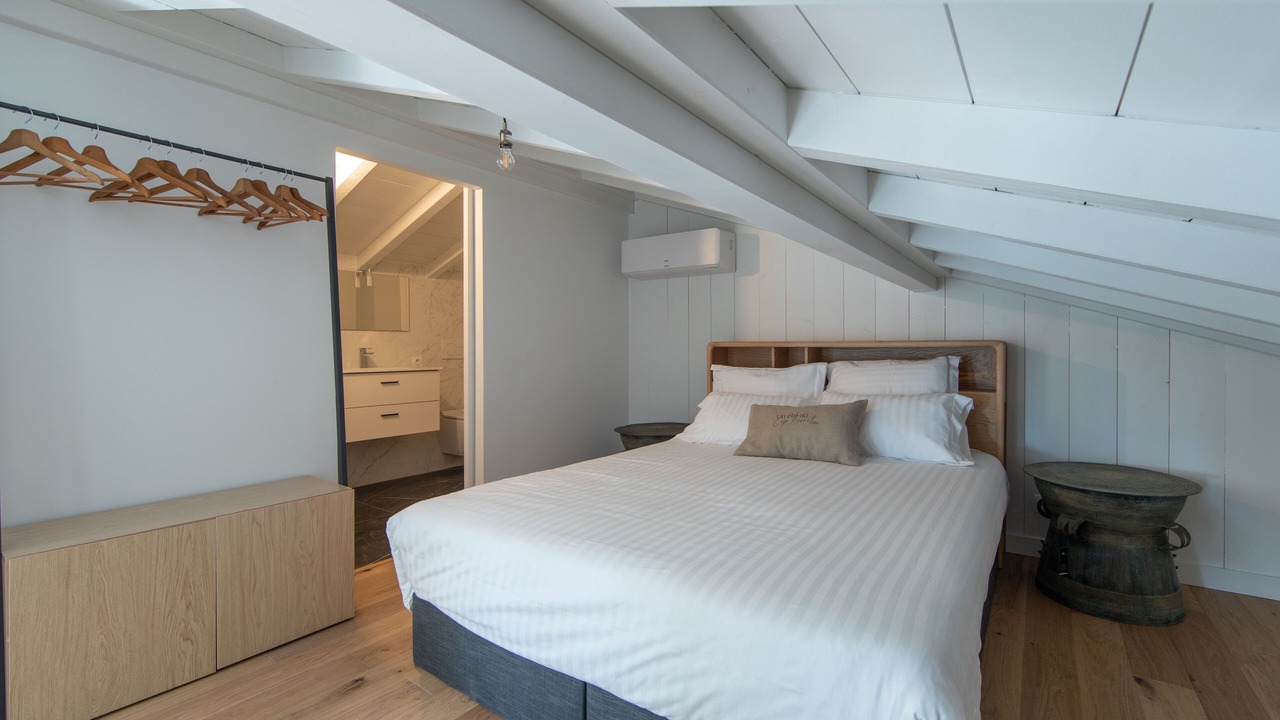 Photo of Bedroom in Claouey