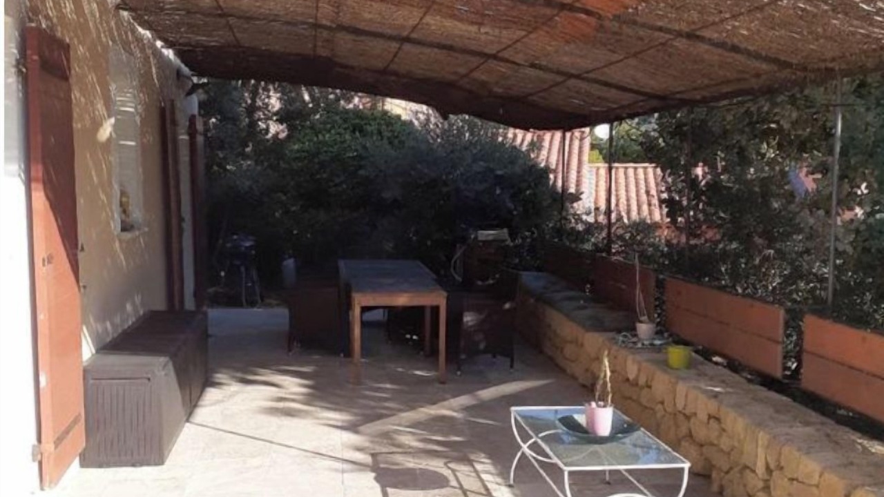 Photo of Outdoor in Jouques