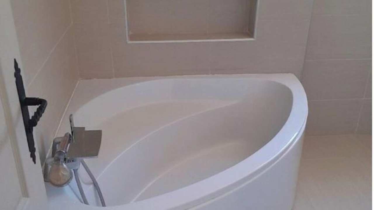 Photo of Bathroom in Jouques