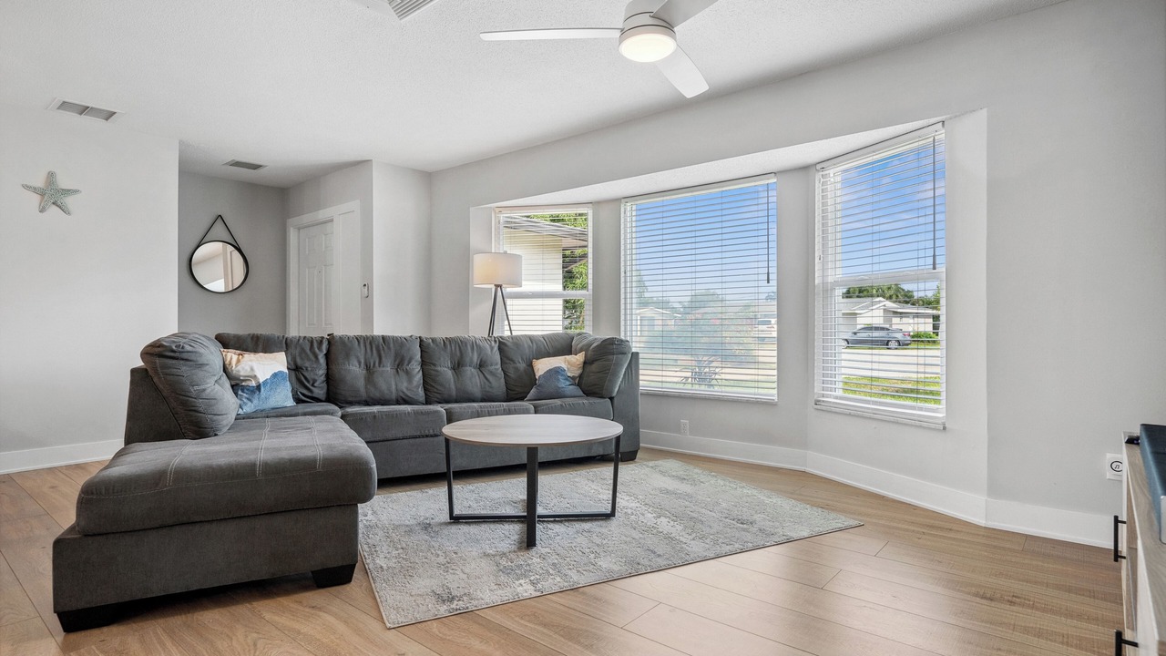 Photo of Livingroom in Venice Gardens