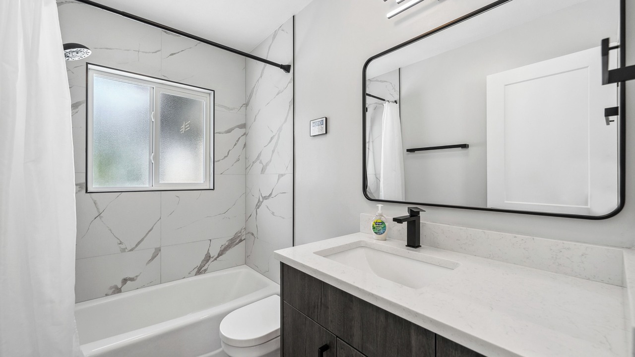 Photo of Bathroom in Venice Gardens