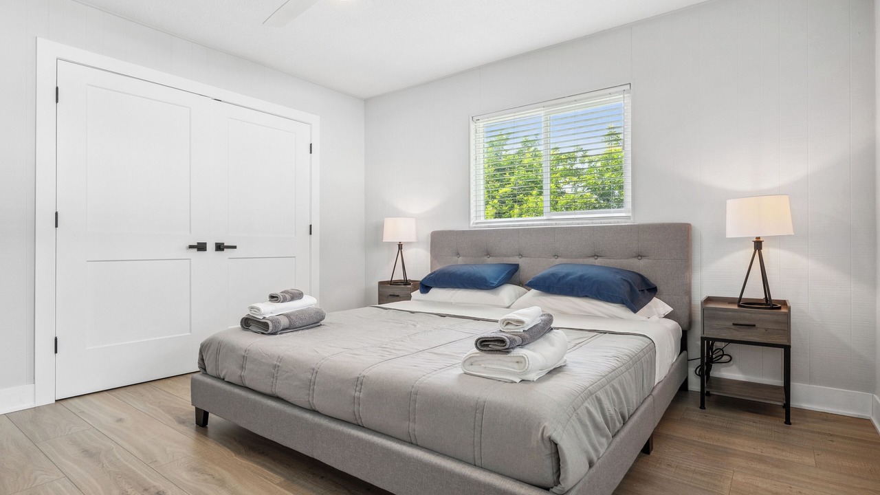 Photo of Bedroom in Venice Gardens