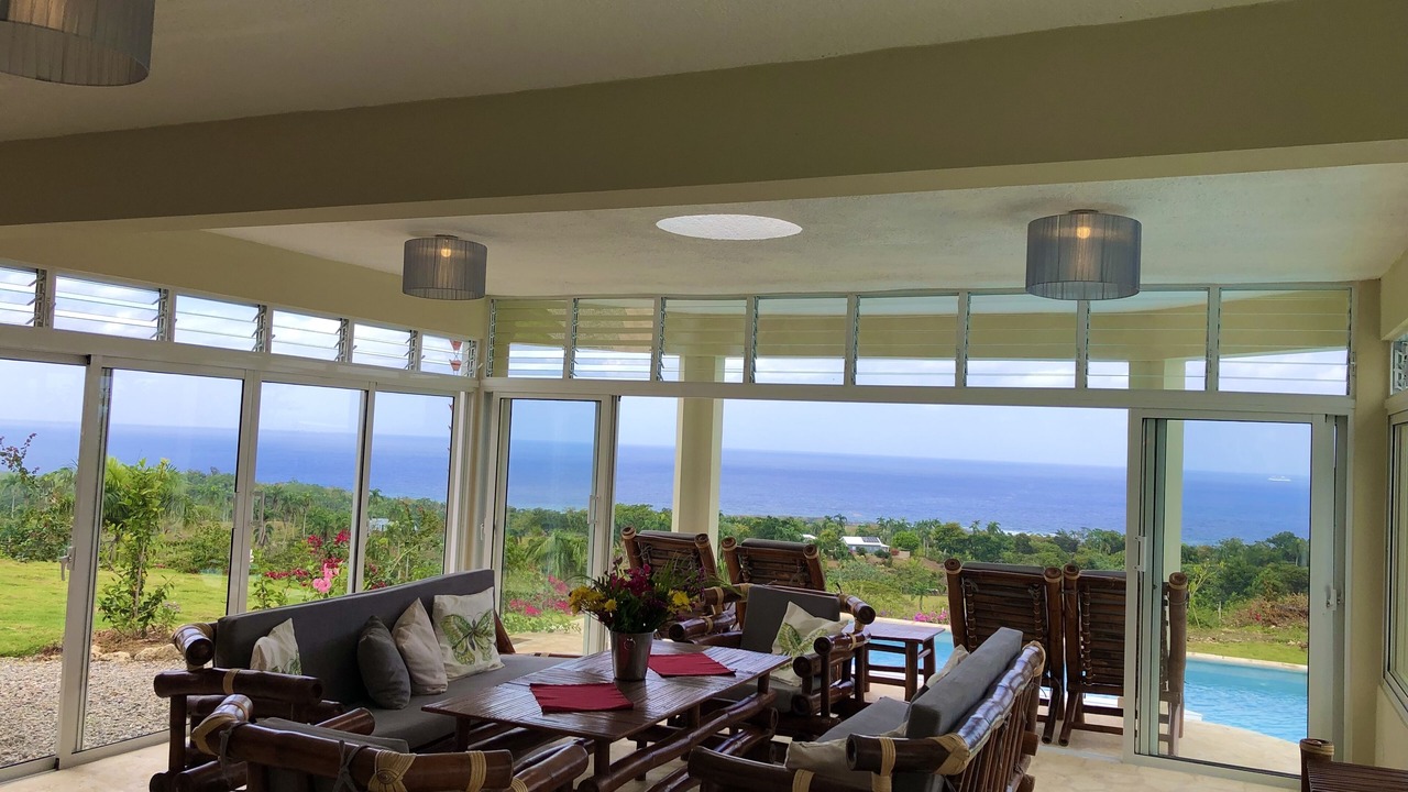 Photo of Others in Abreu