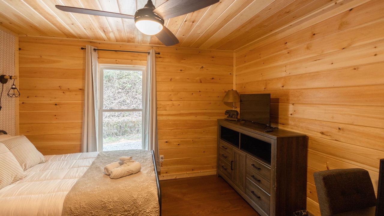 Photo of Bedroom in Robbinsville