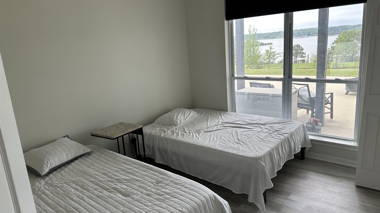Photo of Bedroom in Oakhurst