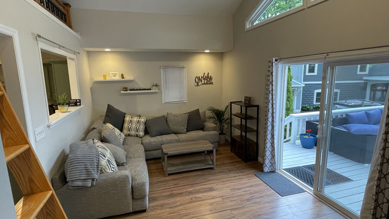 Photo of Livingroom in Lake George