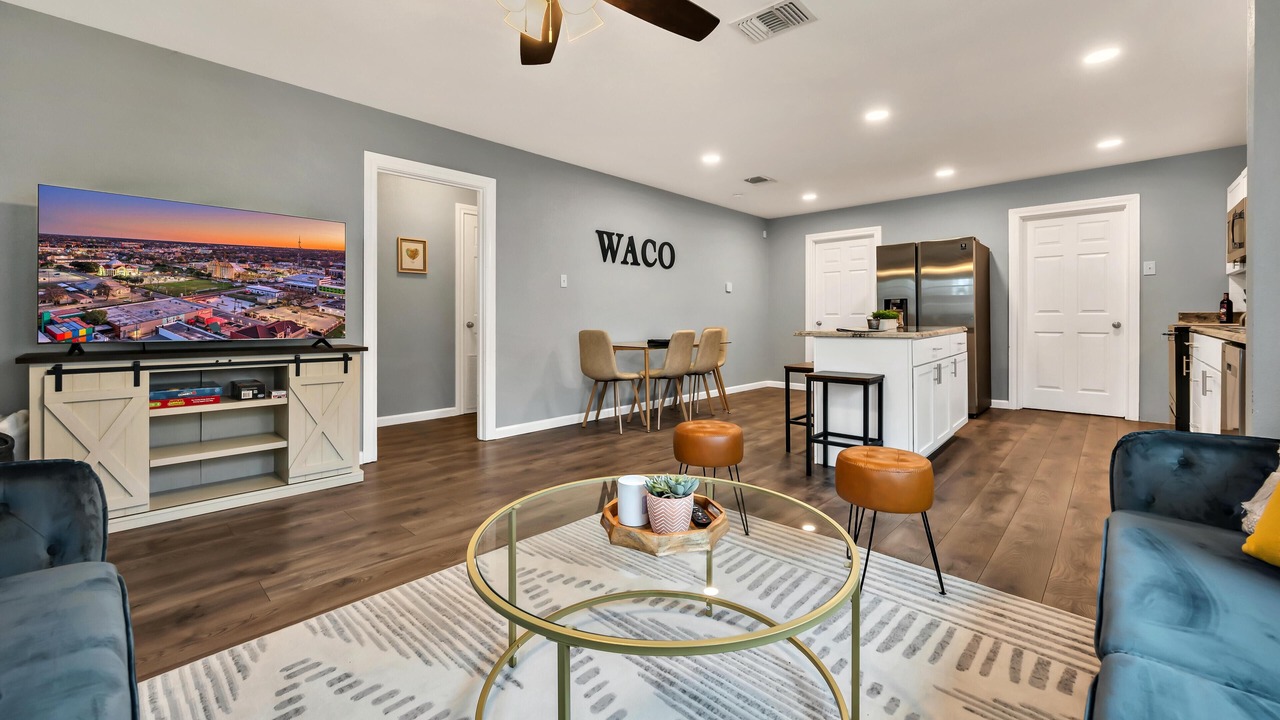 Photo of Livingroom in North Waco
