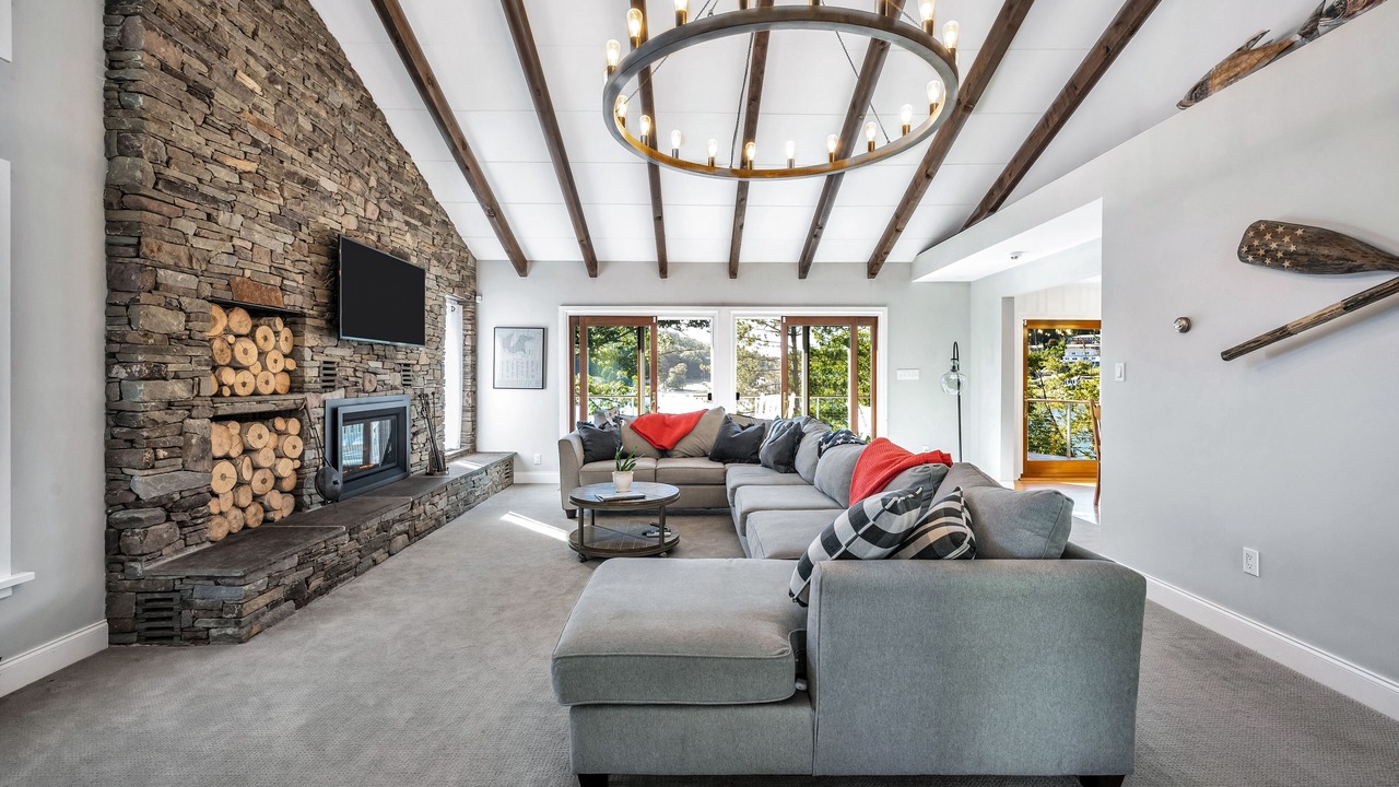 Photo of Livingroom in Lake Winola