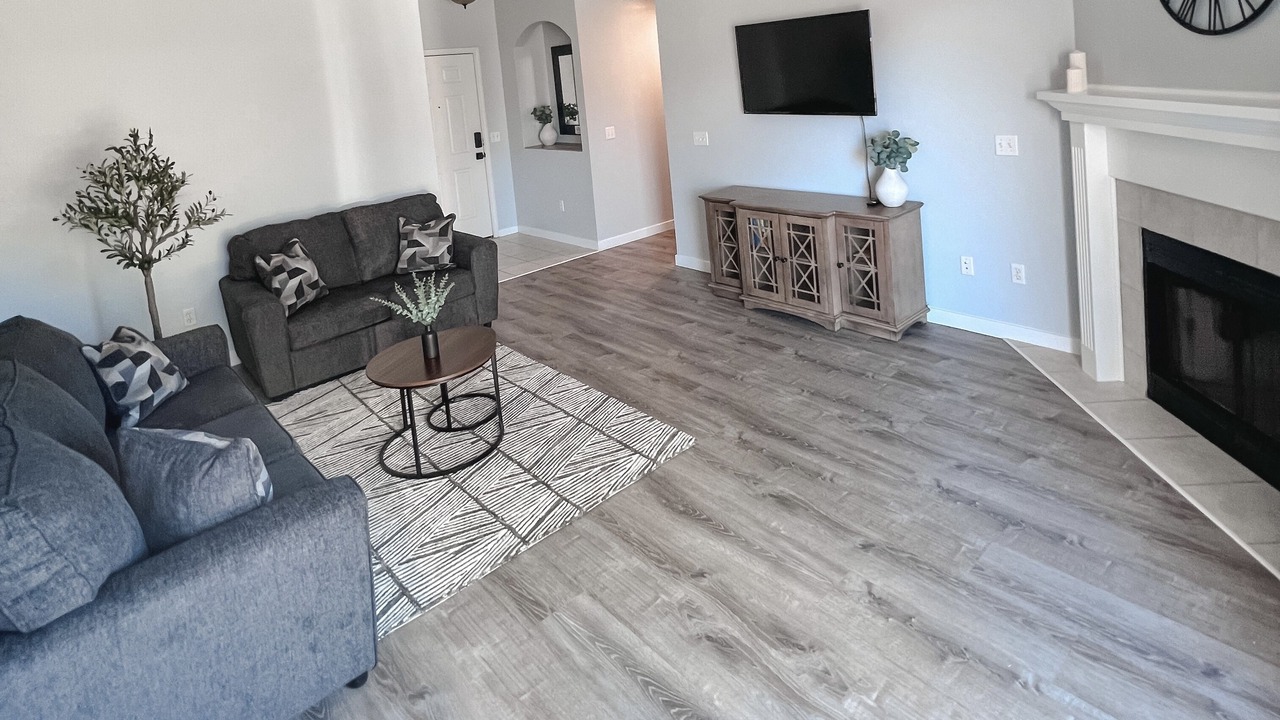 Photo of Livingroom in Rogersville