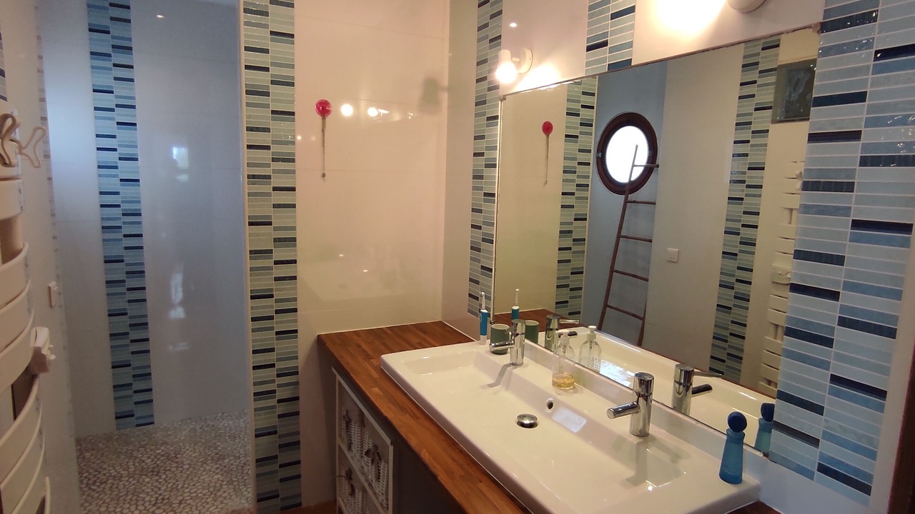 Photo of Bathroom in Frontignan