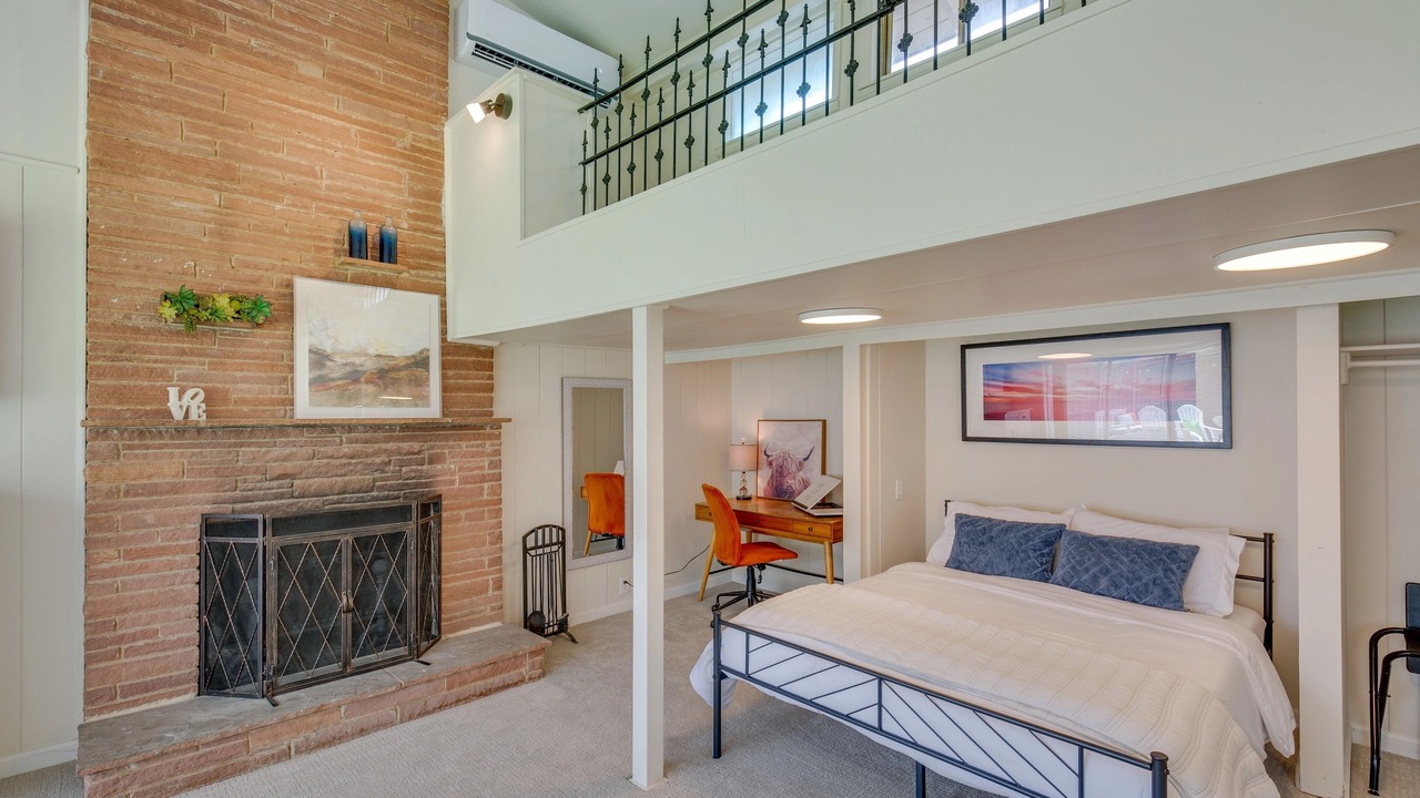 Photo of Bedroom in Lakewood Heights