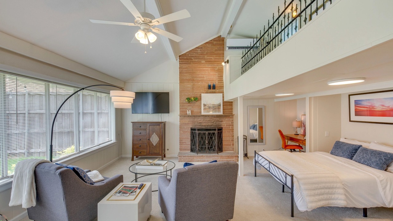 Photo of Bedroom in Lakewood Heights