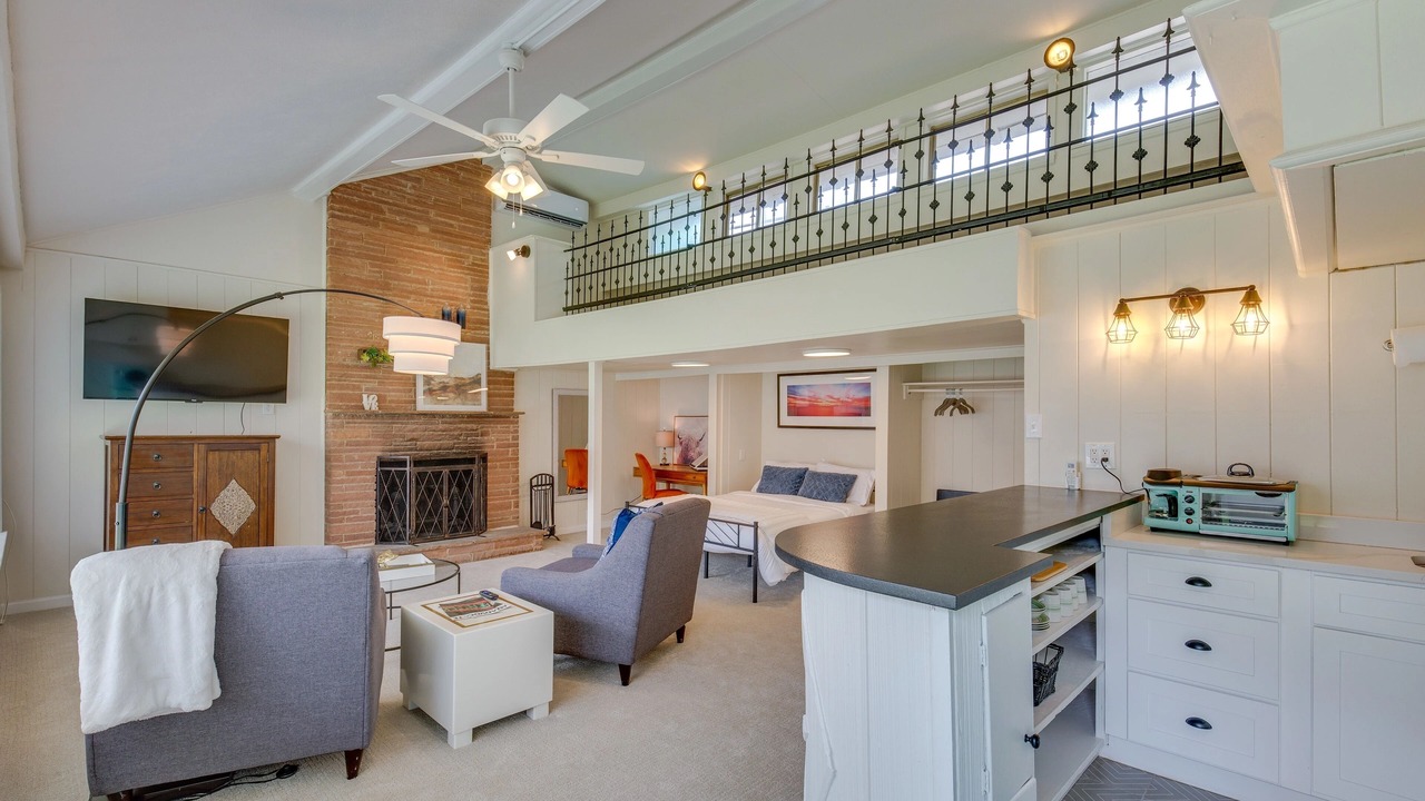 Photo of Bedroom in Lakewood Heights