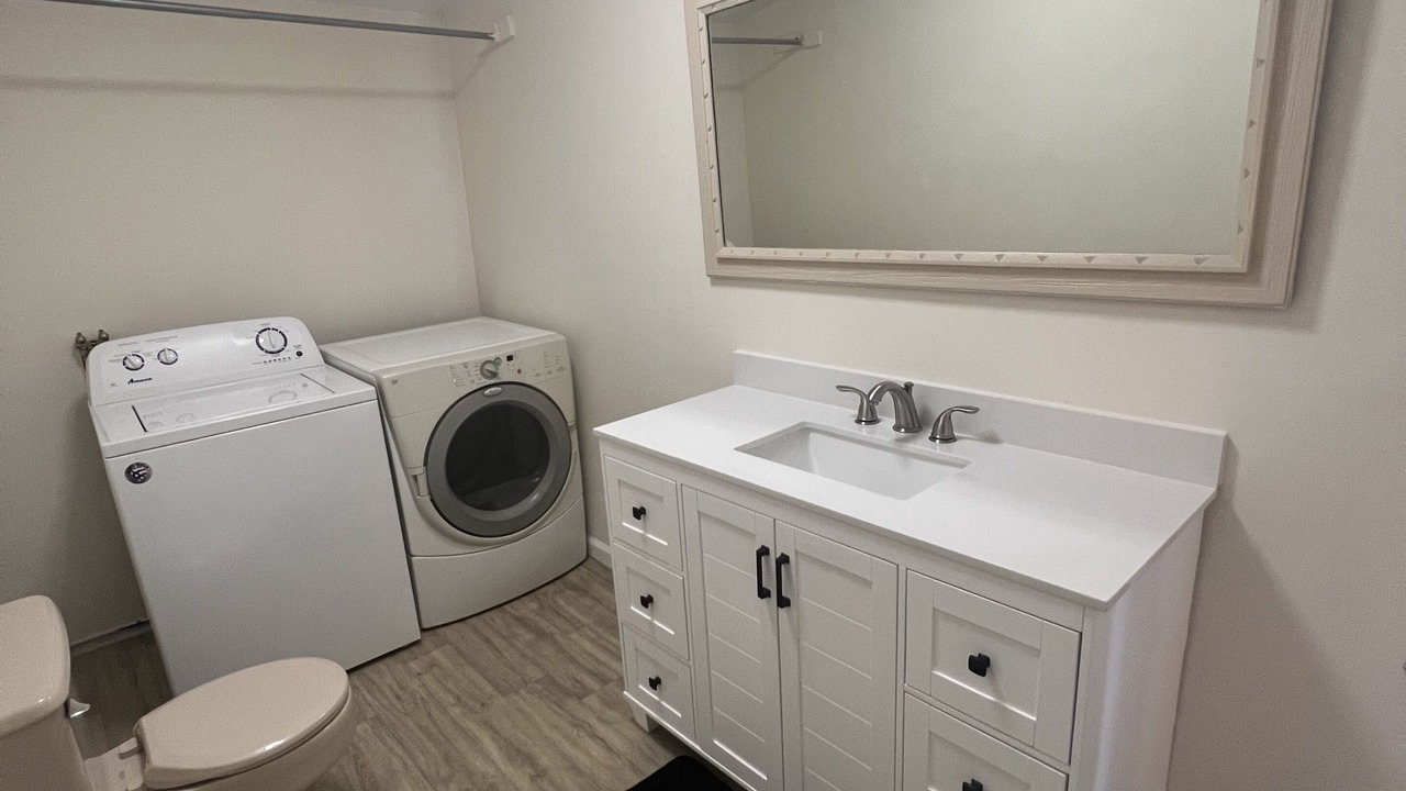 Photo of Bathroom in South Main Street