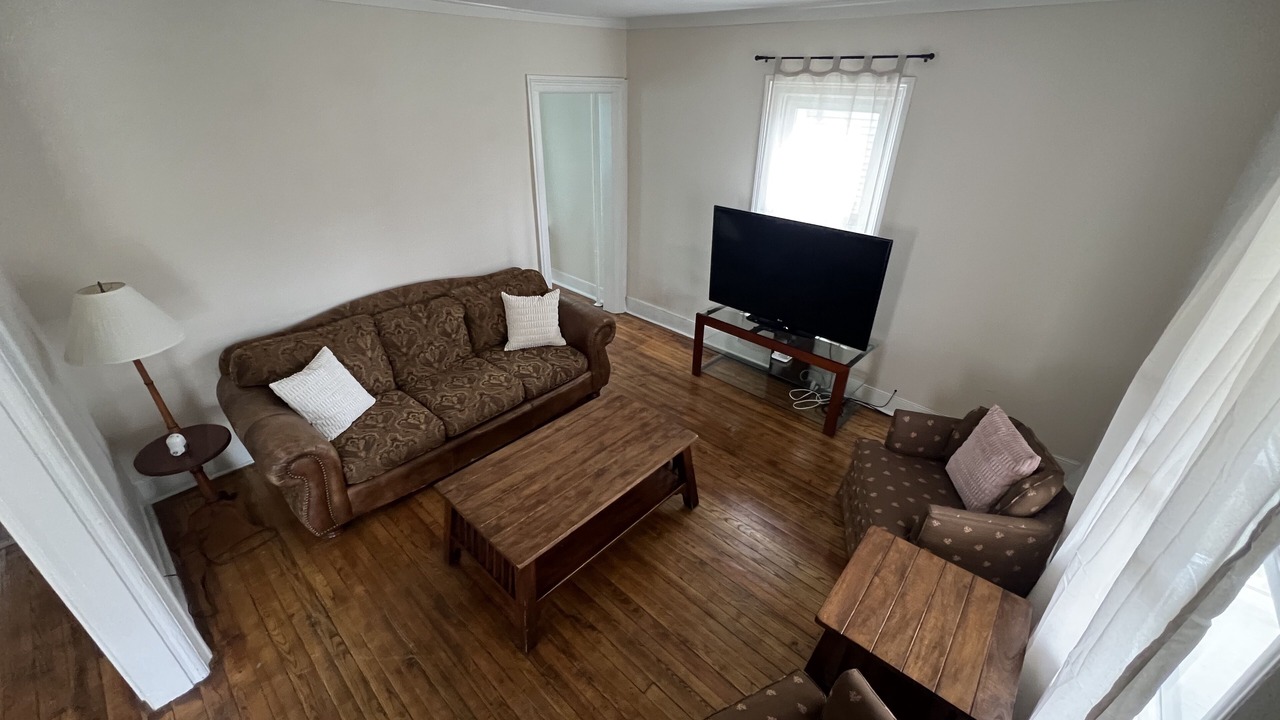 Photo of Livingroom in South Main Street