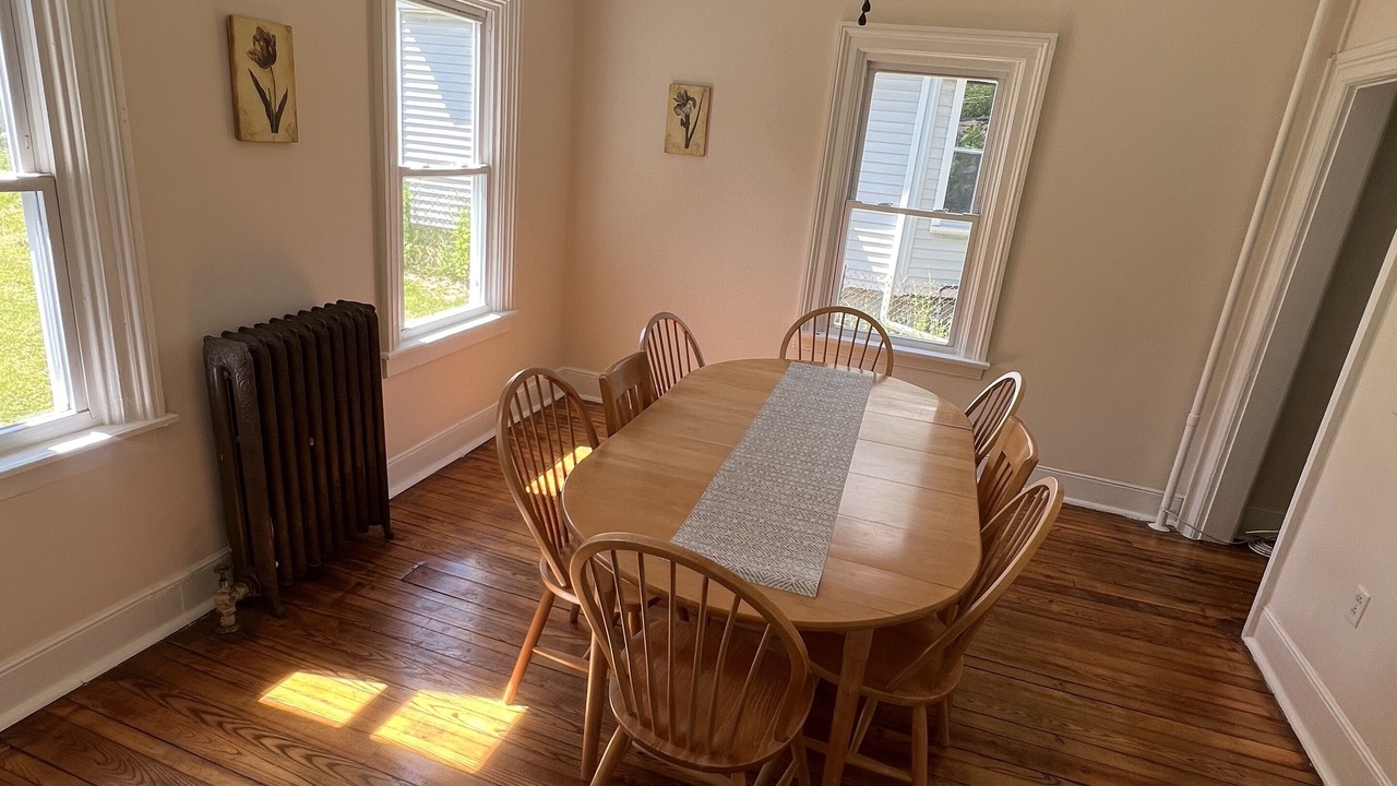 Photo of Livingroom in South Main Street