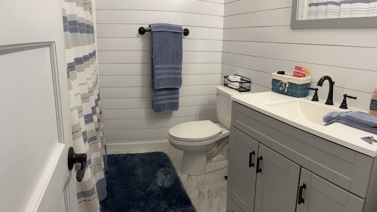 Photo of Bathroom in Cunningham