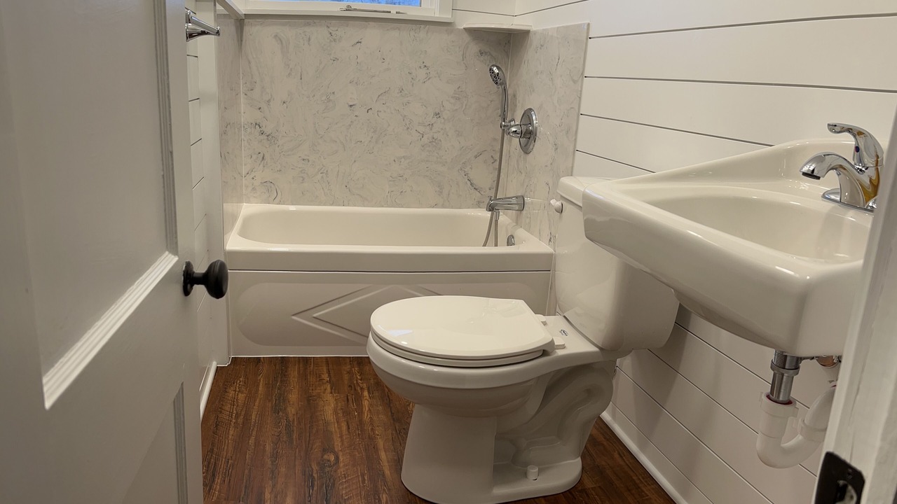 Photo of Bathroom in Cunningham