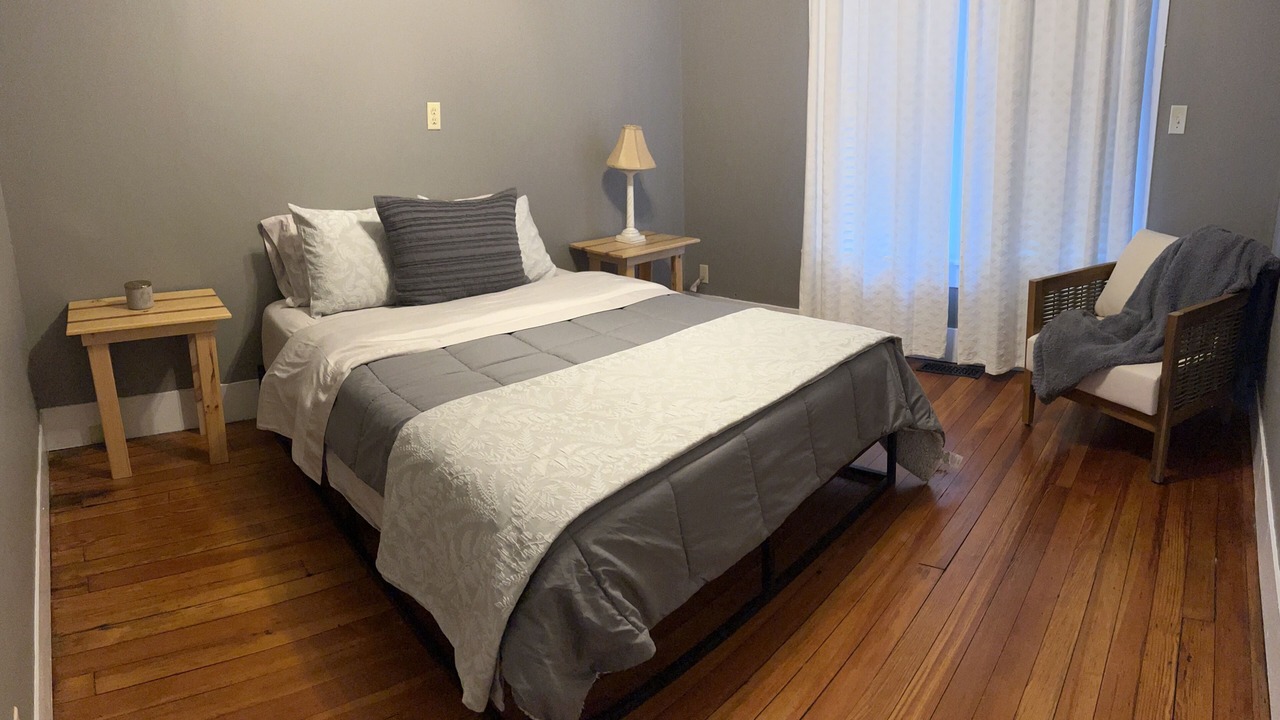 Photo of Bedroom in Cunningham
