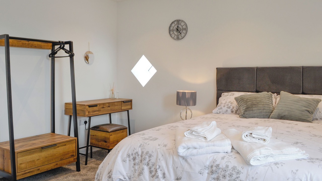 Photo of Others in Wing