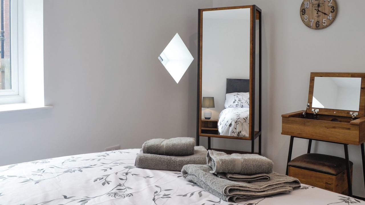 Photo of Others in Wing