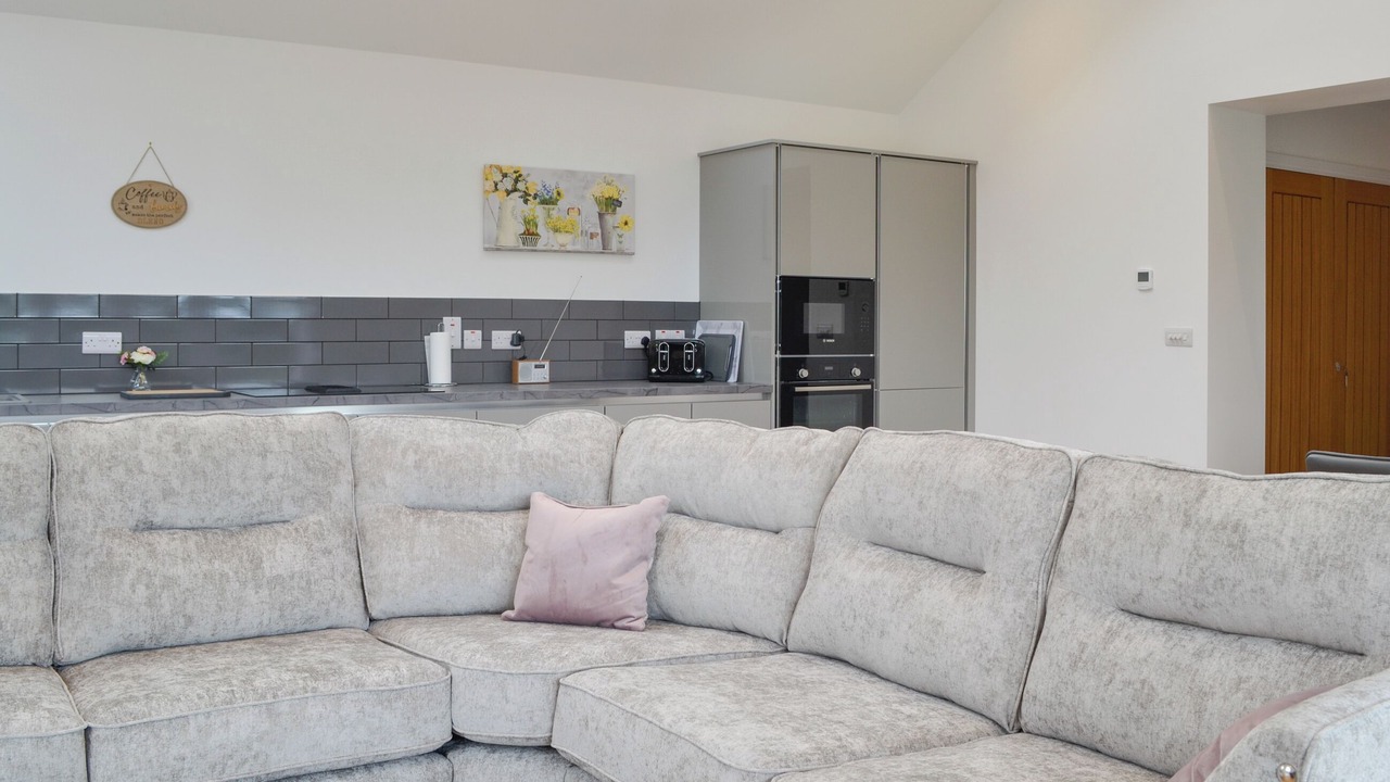 Photo of Others in Wing