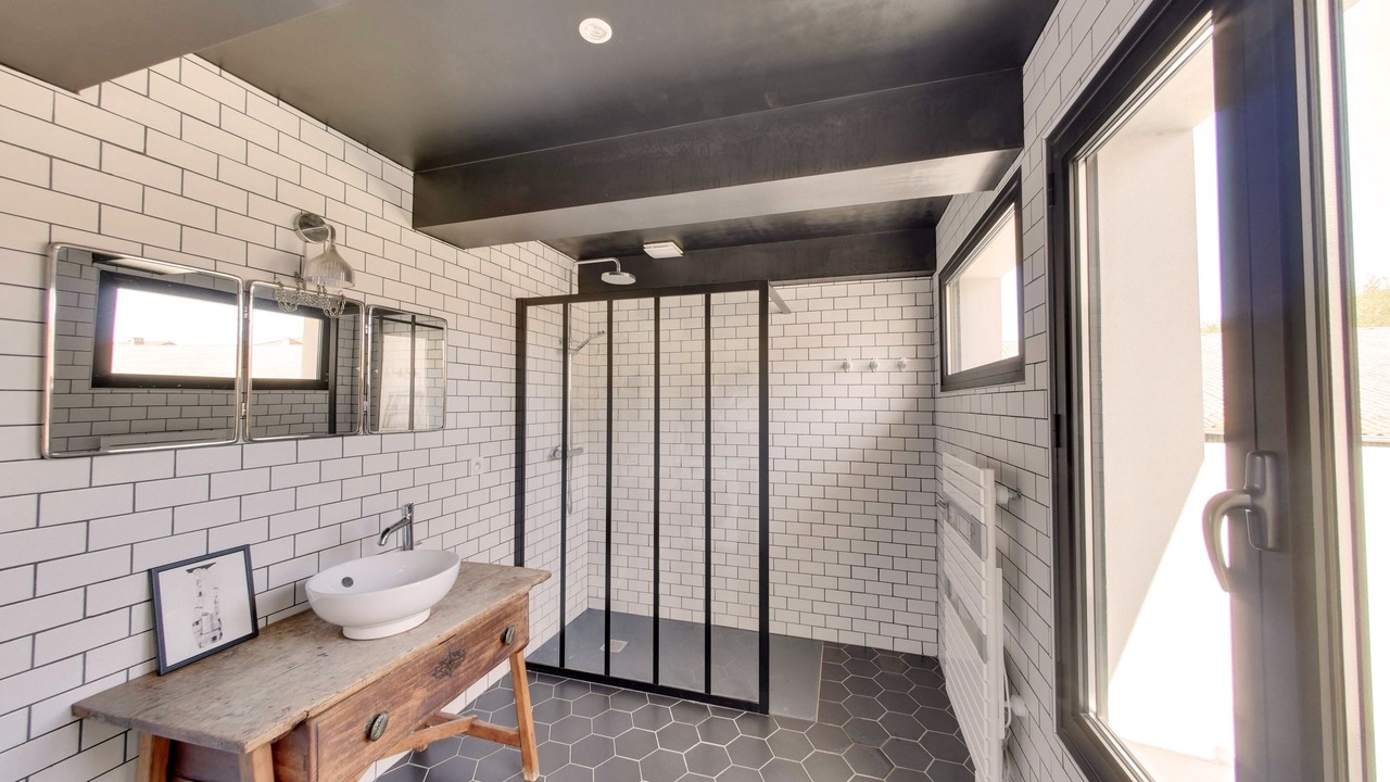 Photo of Bathroom in Saint-Assiscle